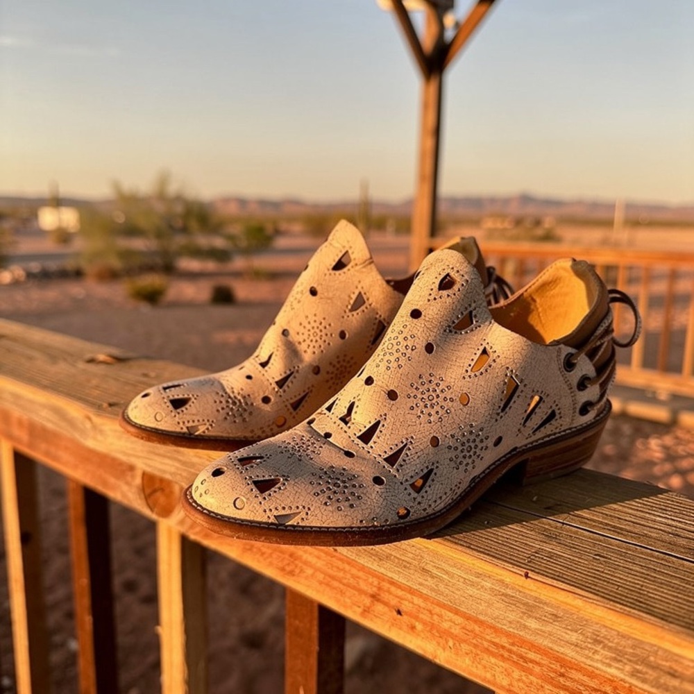 Mussel & Cloud Laser-Cut Leather Ankle Boots - Size 8 (Never Worn)